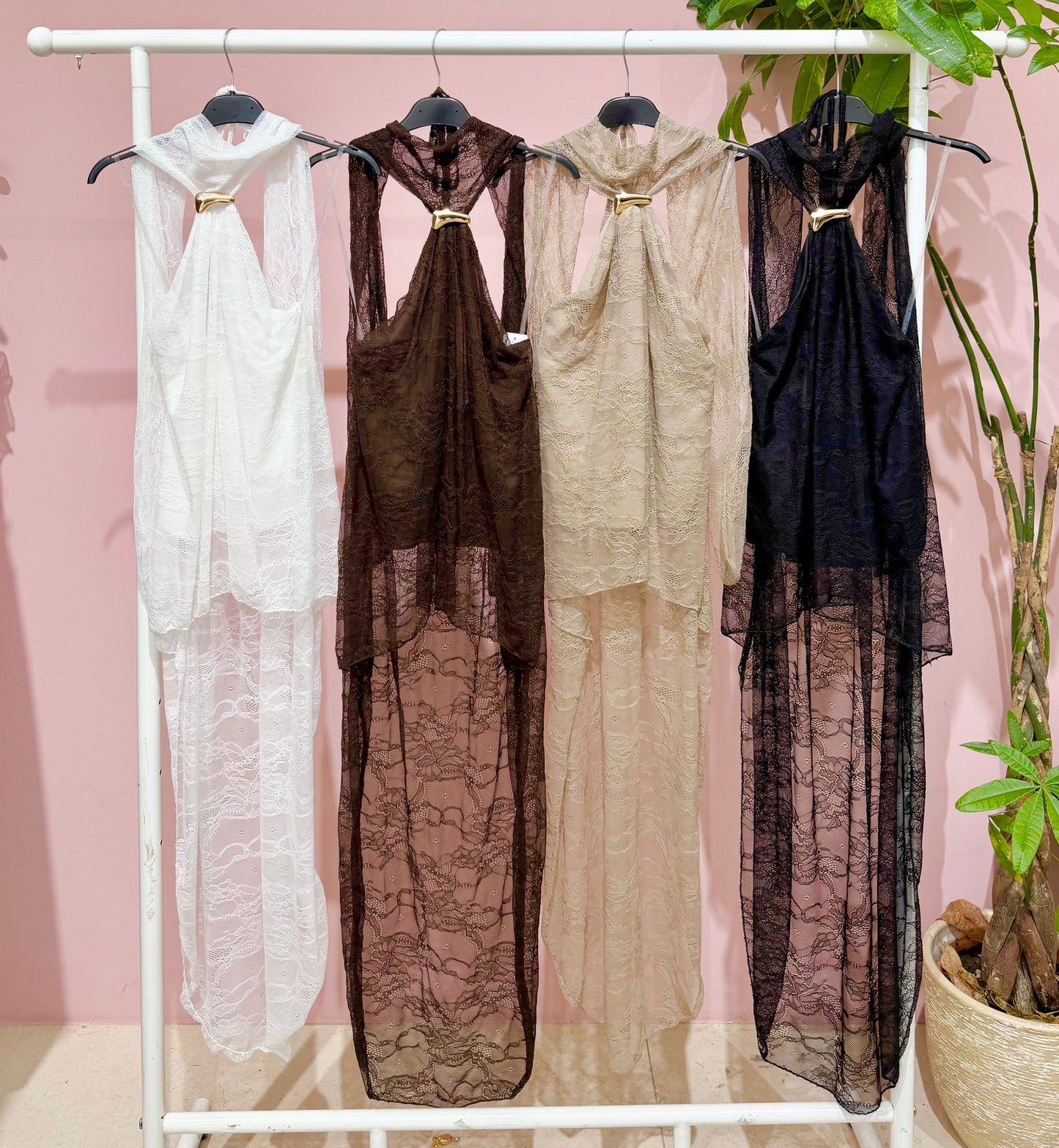 Top rendado Detalhe dourado