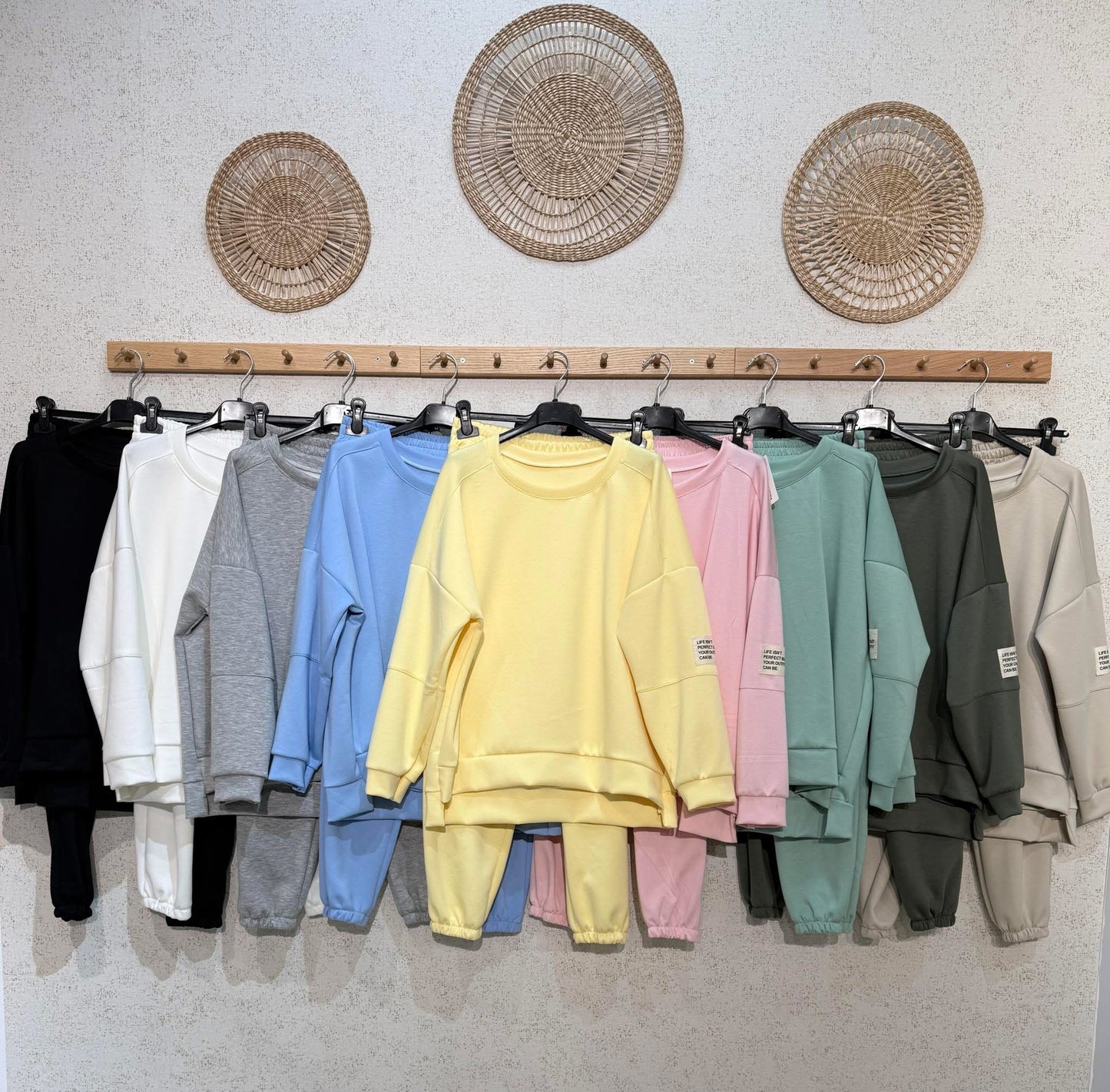 Conjunto Mena