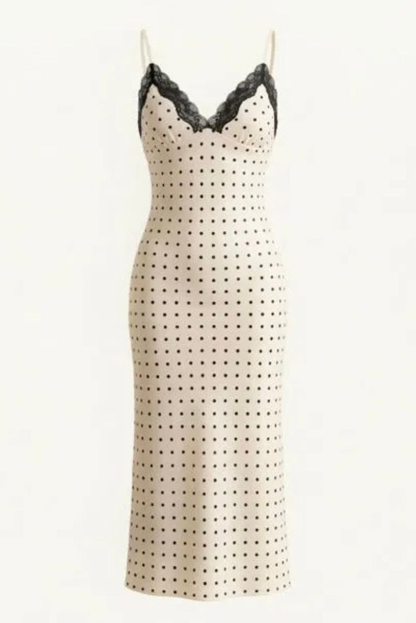 Vestido cetim renda com bolinhas