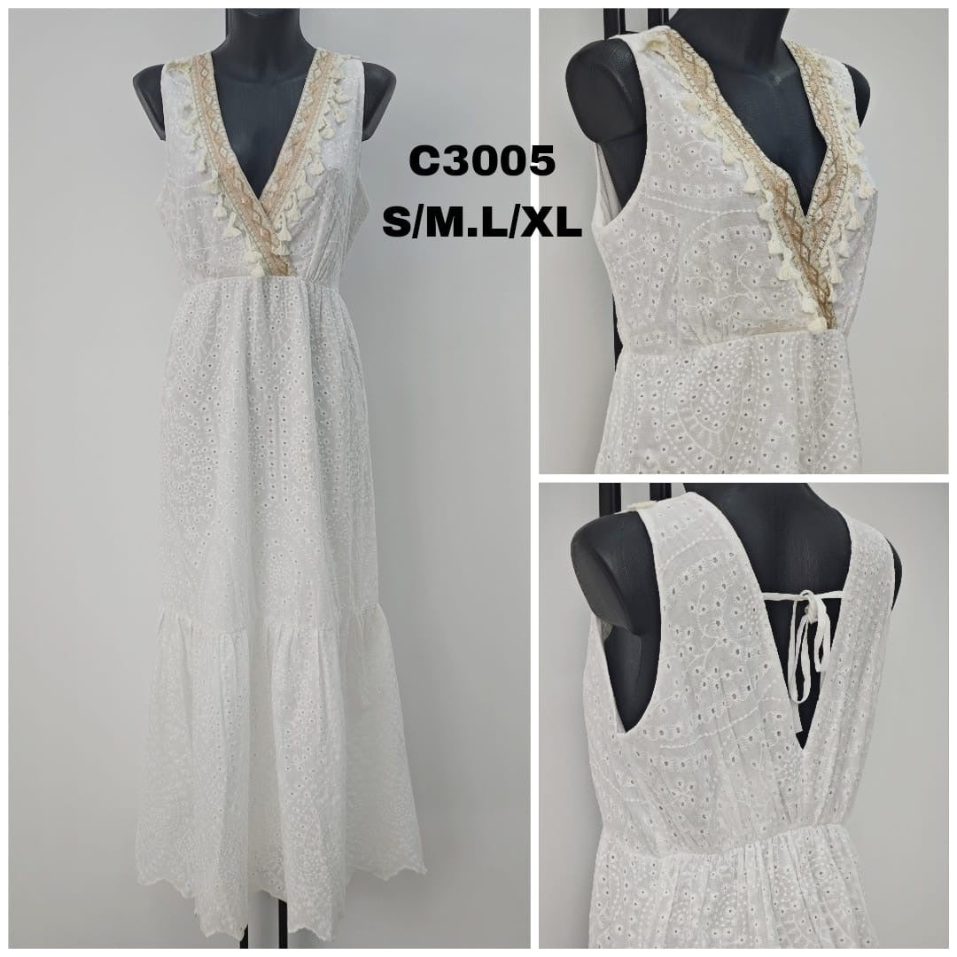 Vestido bordado inglês costas abertas