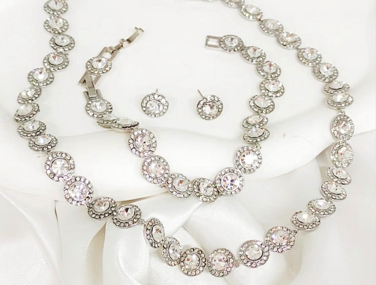 Colar + pulseira+ brincos inspiração Swarovski