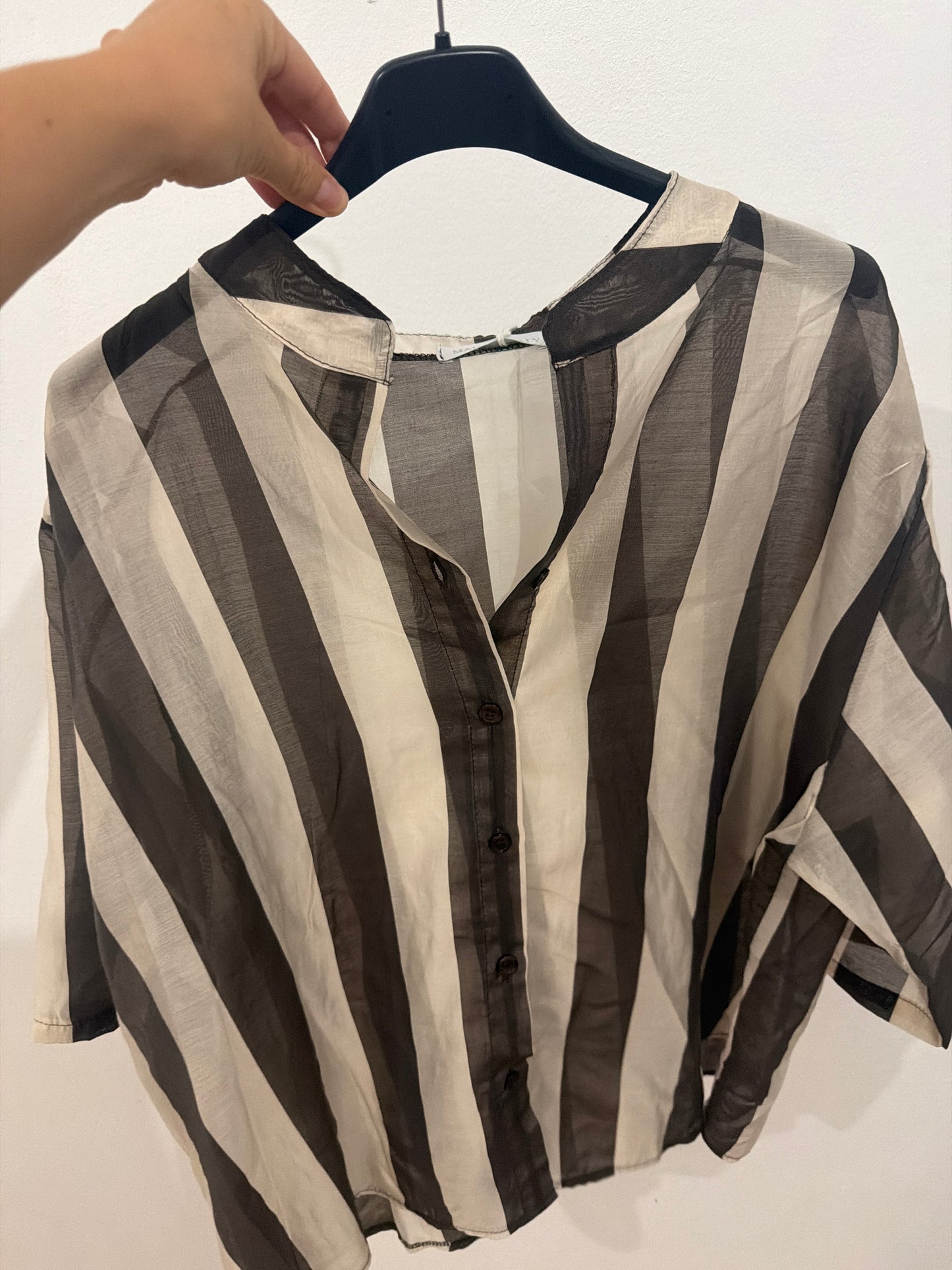 Camisa estilo linho acetinada