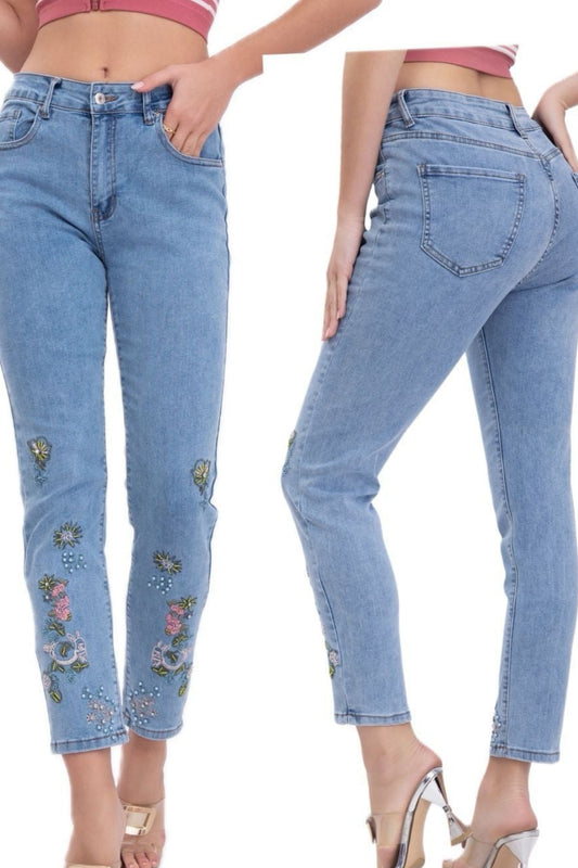 Calça de ganga com bordado