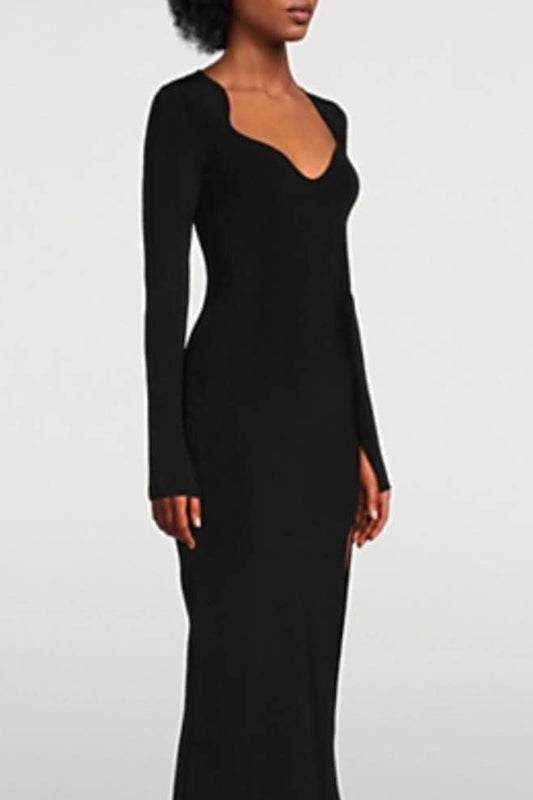 Vestido malha decote comprido