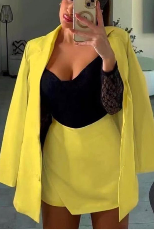 Conjunto blazer + saia calção