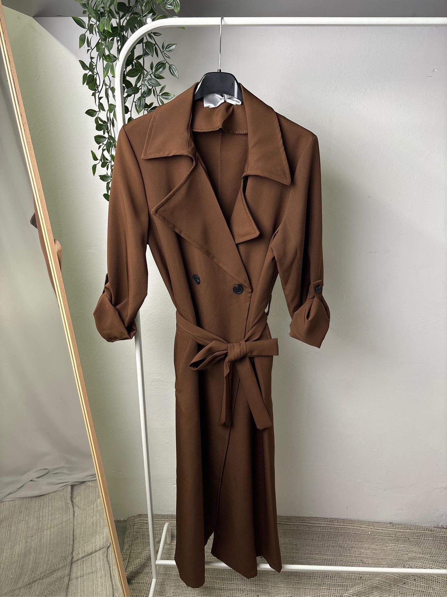 Gabardine Lily