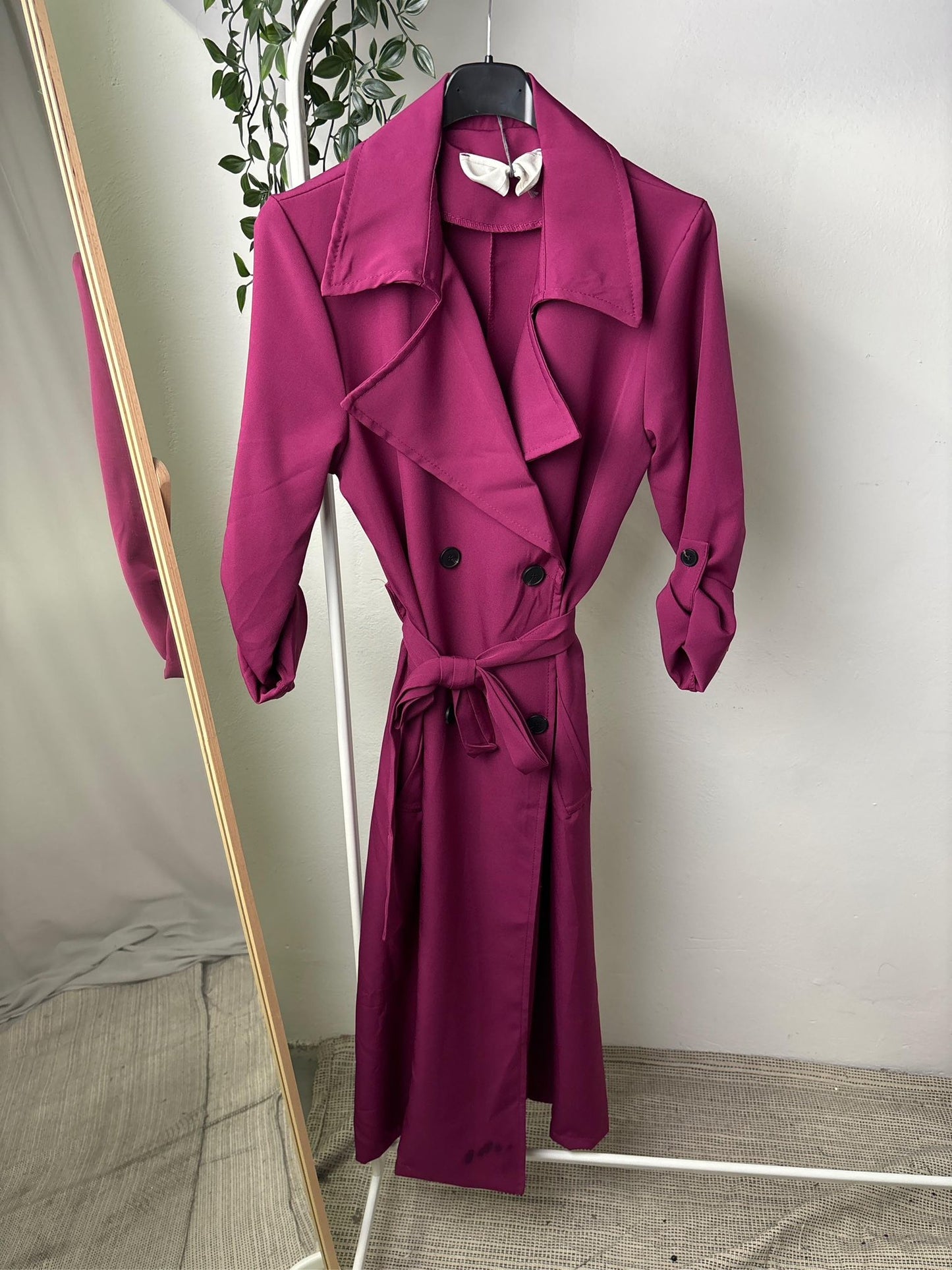 Gabardine Lily