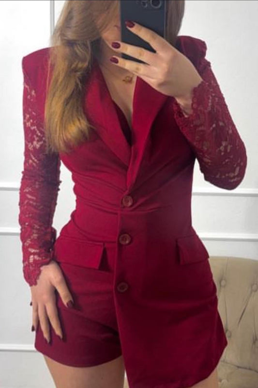 Macacão botões rendado