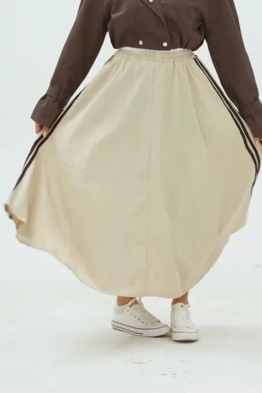 Saia dupe “Adidas”