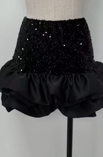 Saia calção folhos lantejoulas